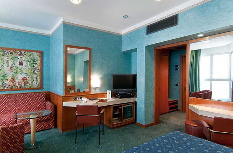 Brunelleschi Hotel Milano Eksteriør bilde