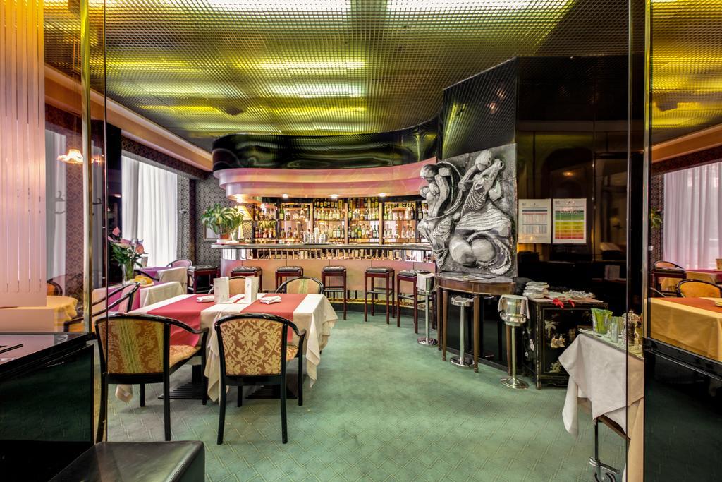 Brunelleschi Hotel Milano Eksteriør bilde