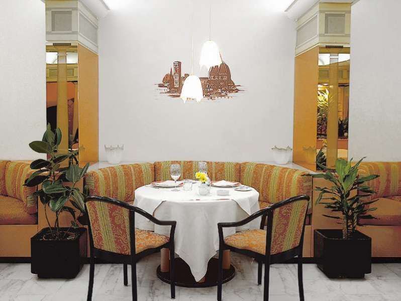 Brunelleschi Hotel Milano Restaurant bilde