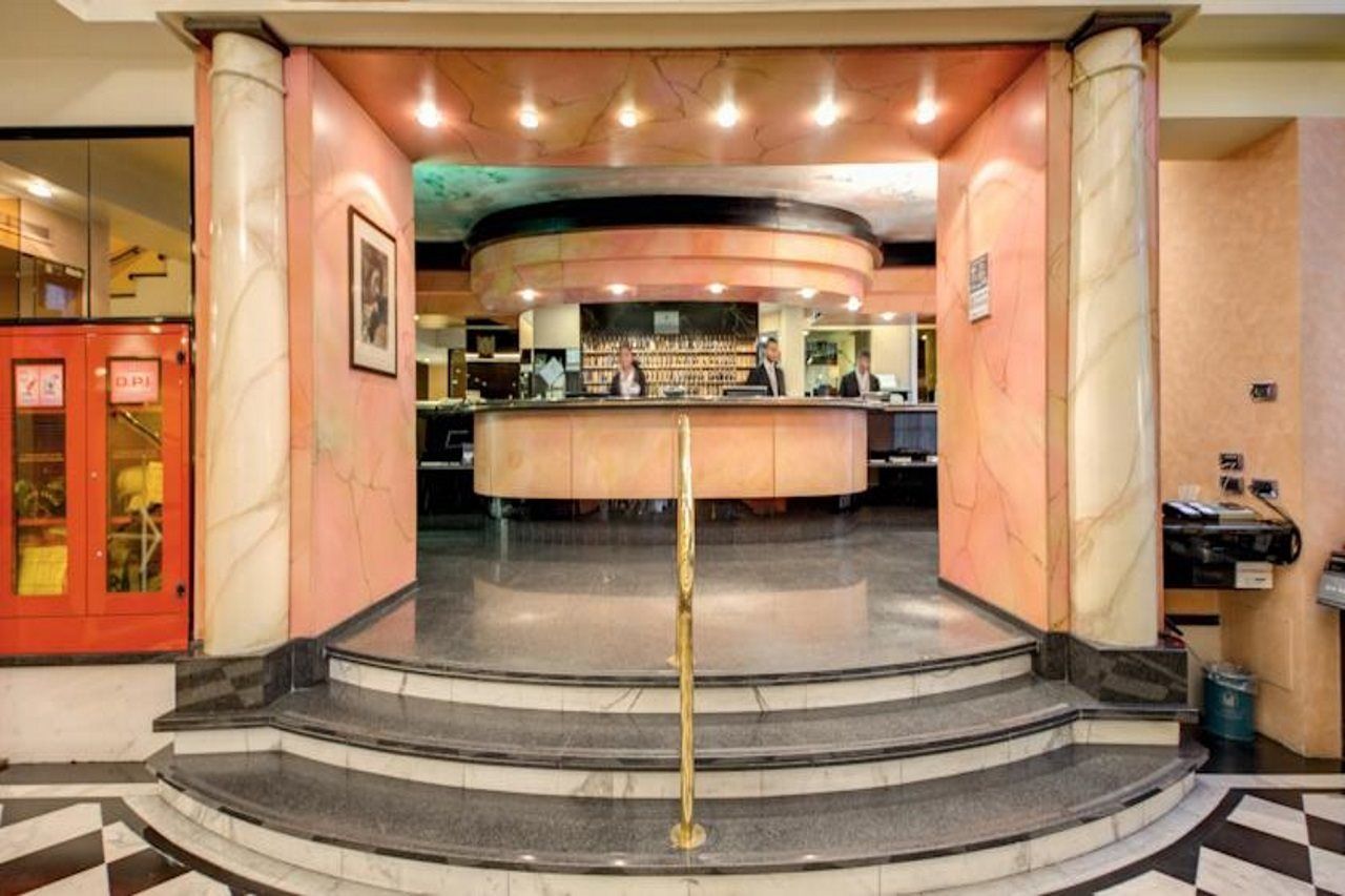 Brunelleschi Hotel Milano Eksteriør bilde