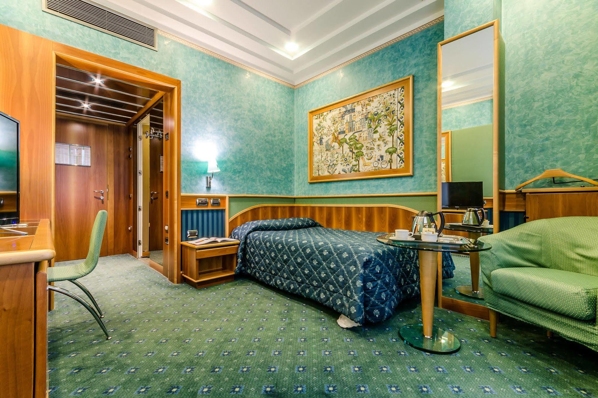 Brunelleschi Hotel Milano Eksteriør bilde